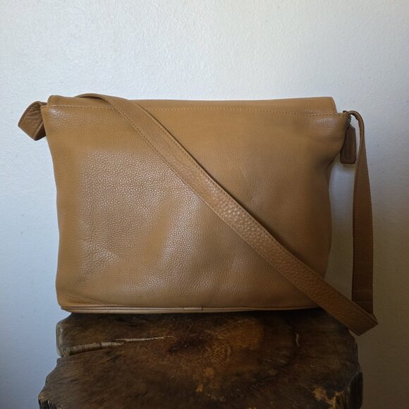 Rare Vintage COACH 4902 Crossbody Flap Bag Tan Pebbled Leather Auth USA - Picture 16 of 16